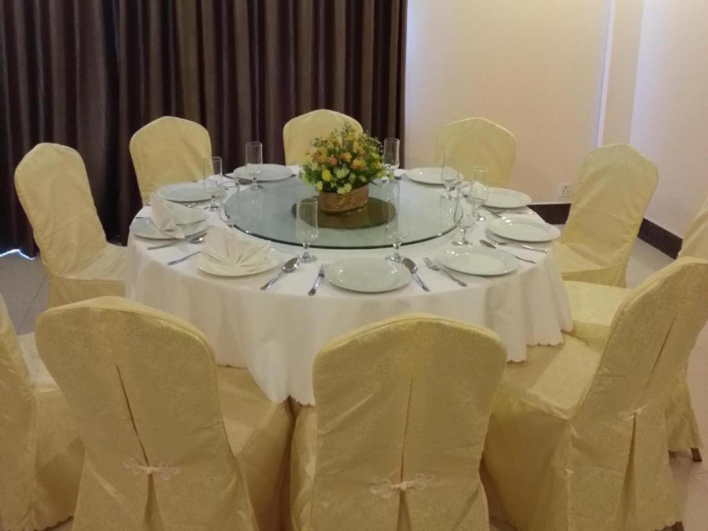 Jun Yue Hotel Phnom Penh Zewnętrze zdjęcie