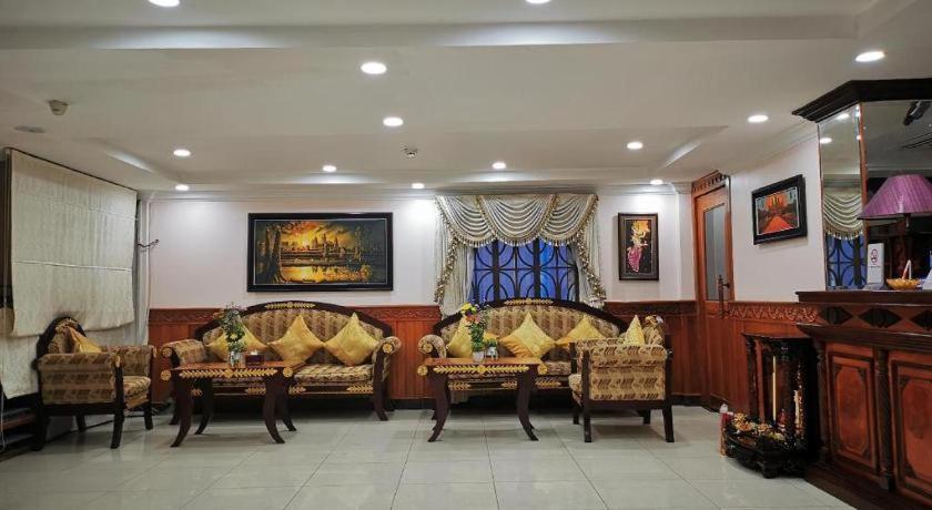 Jun Yue Hotel Phnom Penh Zewnętrze zdjęcie