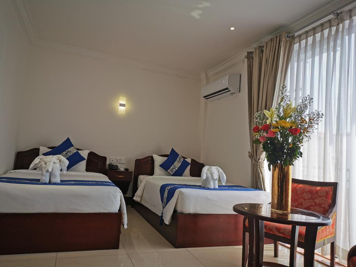 Jun Yue Hotel Phnom Penh Zewnętrze zdjęcie